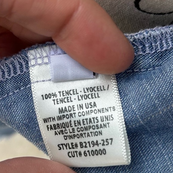 Bella Dahl chambray button down with silver stripe detail Size Large - Picture 5 of 5